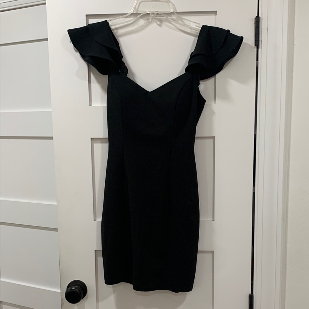 City Studio Size 1 Black Ruffle Sleeve Dress